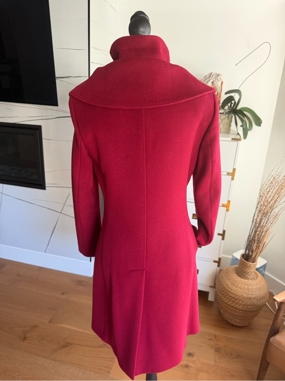 Bergdorf Goodman Women's Long Sleeve Sculpted Crimson Dress Coat - Picture 5 of 17